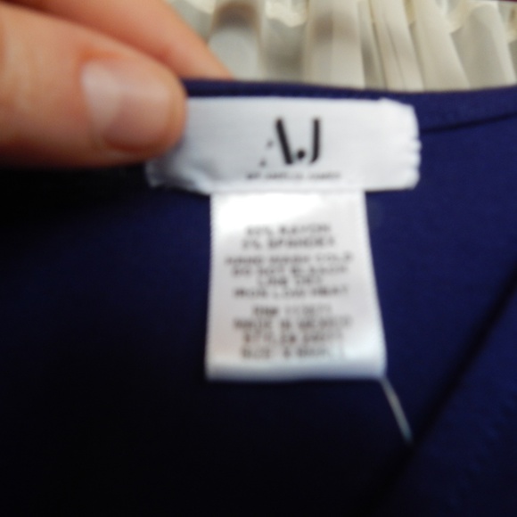 NWT AJ Sedona ¾ Sleeve Navy Wrap Blouse - Picture 2 of 3